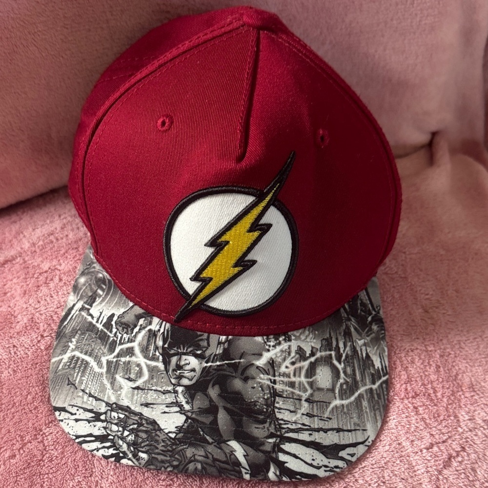 DC Comics Flash Logo Cap - Red and Black